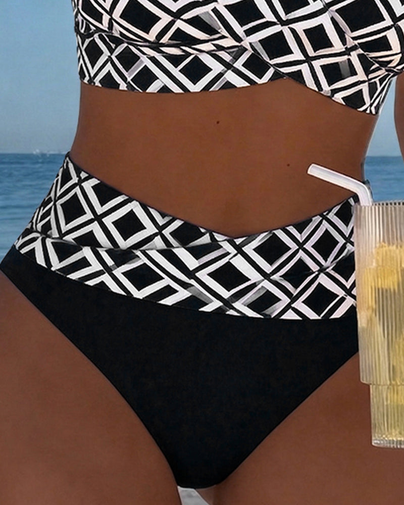 Justīne - Vysoký Strih Bikiny