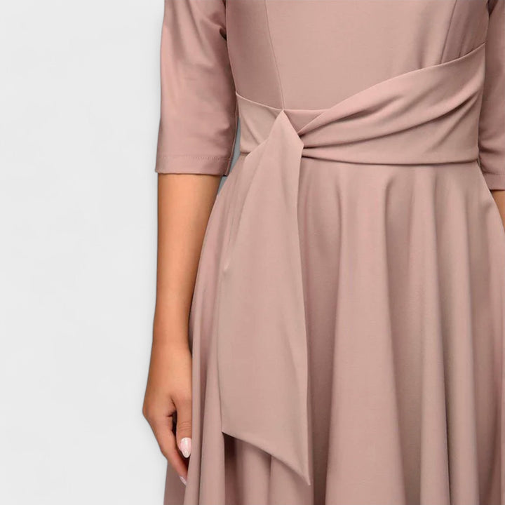 Ana | Elegantná Midi Šaty s Pásom